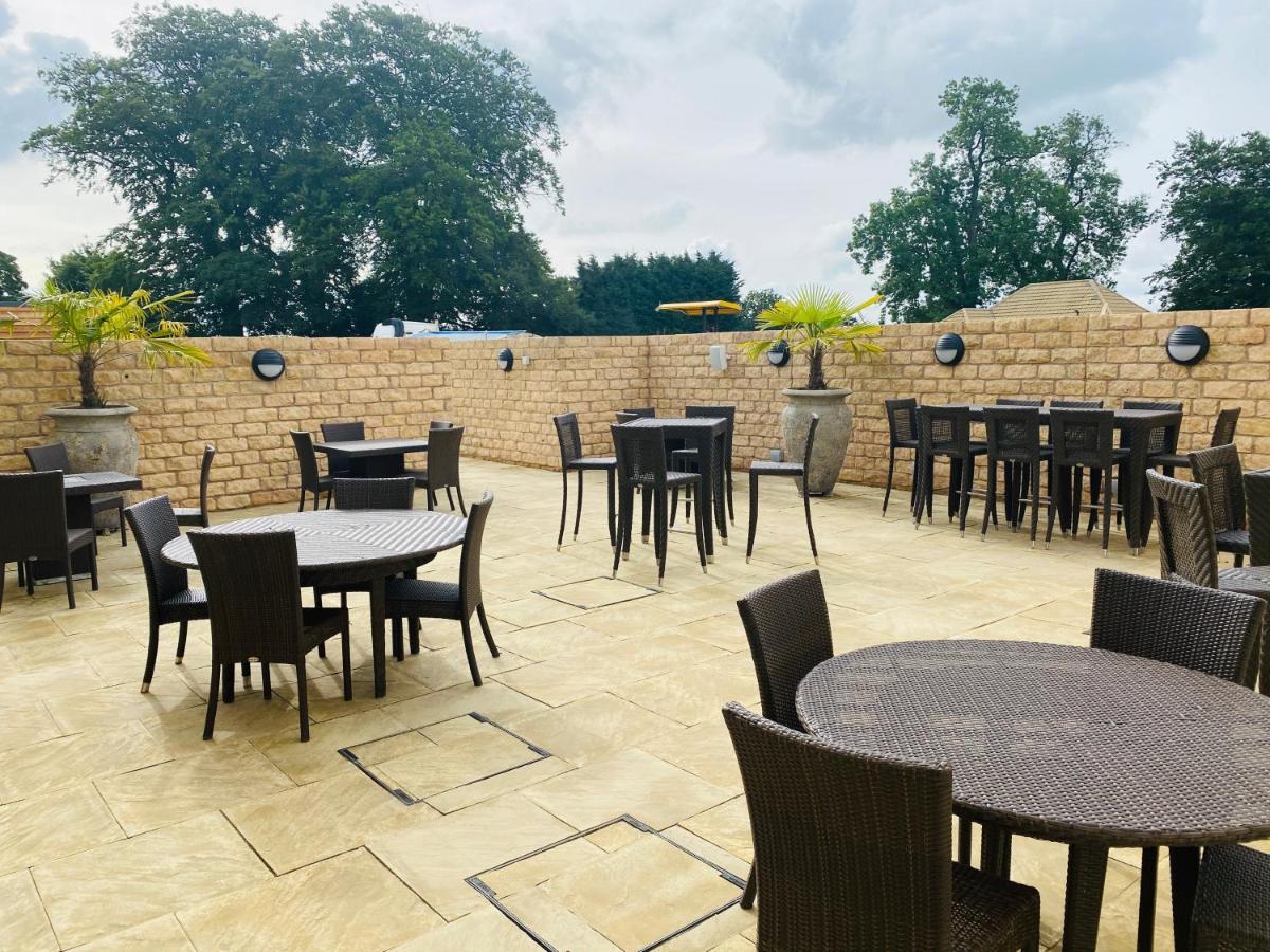 Wildes Inns Chesterfield Exterior foto